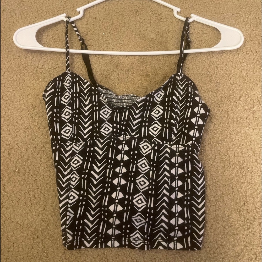 VINTAGE black and white pattern tank top!!!